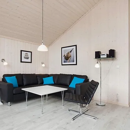 Cozy Hearth And Sauna Retreat بيت للعطل *