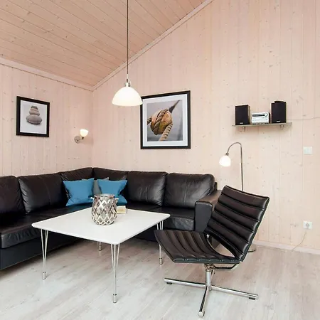 Cozy Hearth And Sauna Retreat